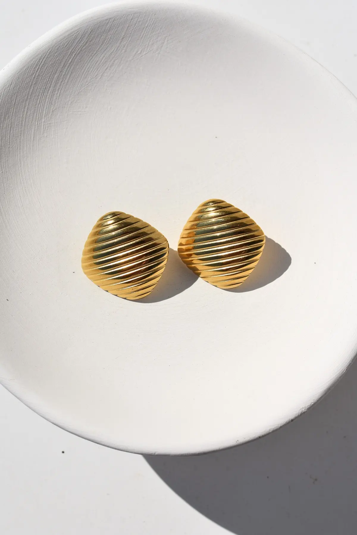 Cubi Earrings Gold
